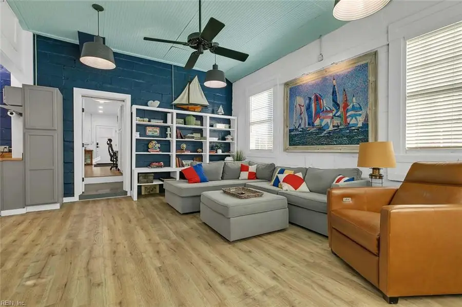 31 Cross Street, Urbanna, VA 23175 - Image #2