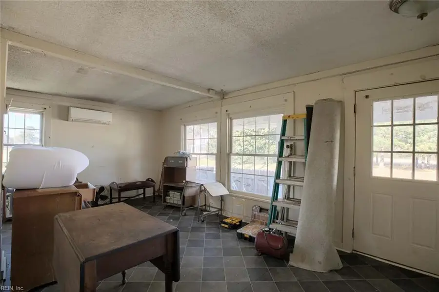 4028 Buena Vista Road, Saluda, VA 23149 - Image #3