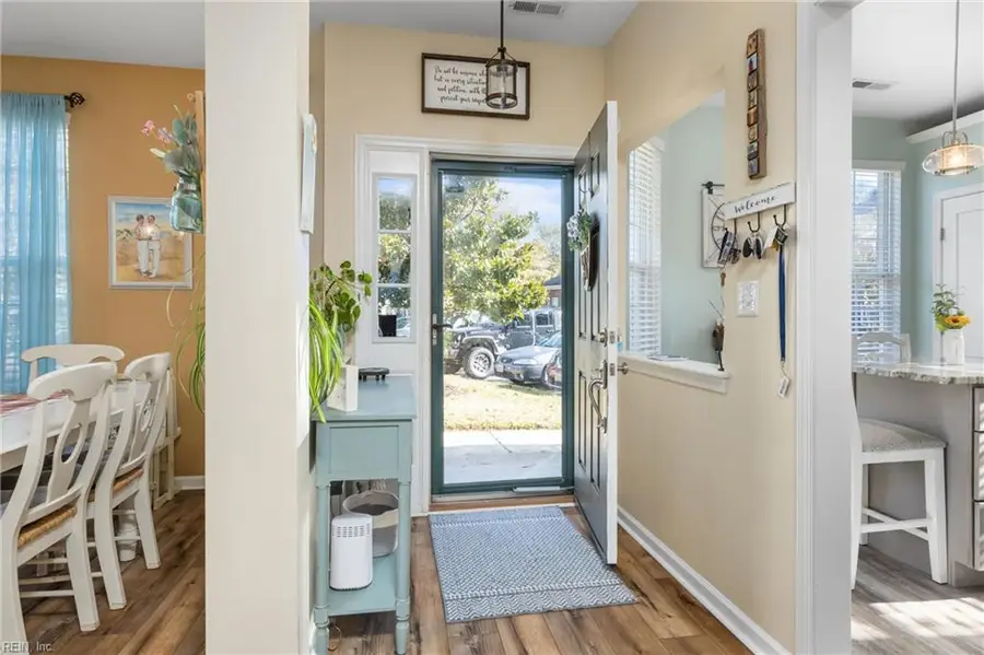 1423 Otterbourne Circle, Chesapeake, VA 23320 - Image #3