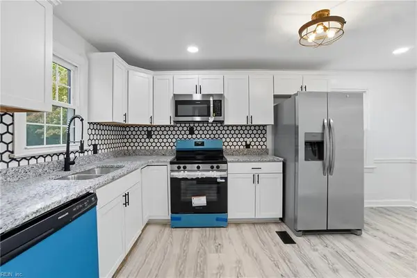 21 Gibson Road, Hampton, VA 23669