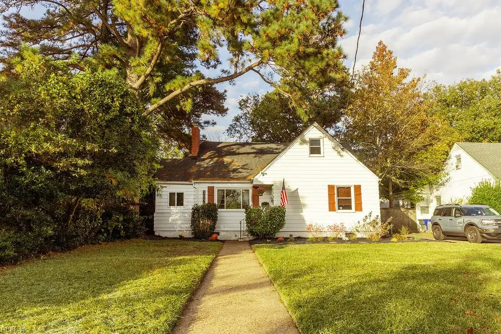 205 Fife Lane, Norfolk, VA 23505 - Image #1