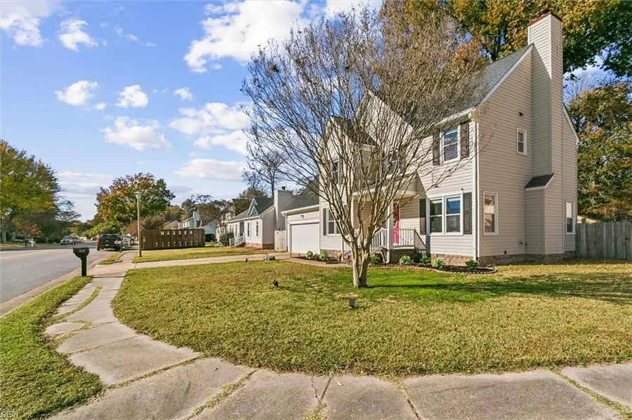 108 Michaels Woods Drive, Hampton, VA 23666 - Image #2