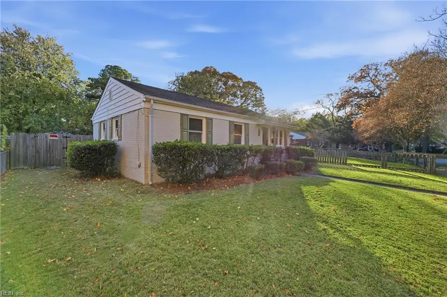 2061 Atwater Circle, Norfolk, VA 23509 - Image #2