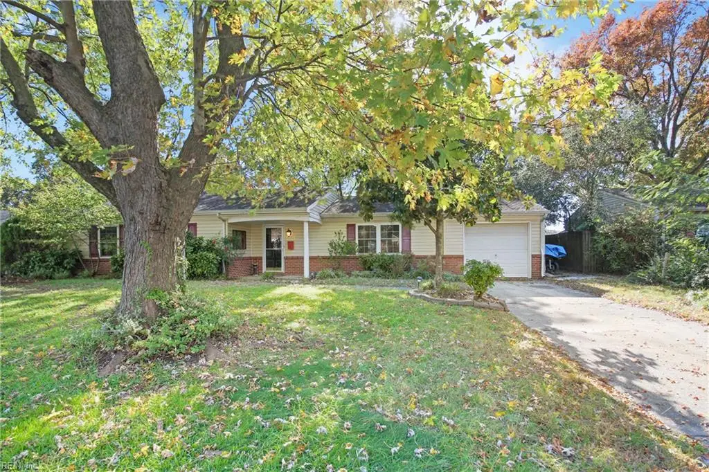 4021 W Colonial Parkway, Virginia Beach, VA 23452 - Image #1