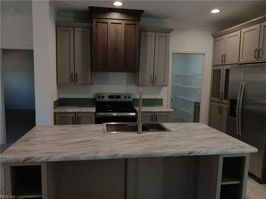 6606 Kimberly Drive, Gloucester, VA 23061 - Image #2