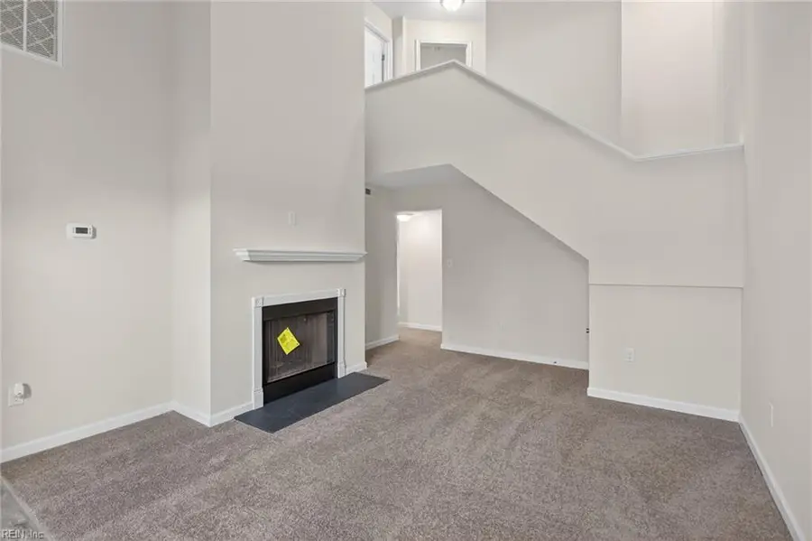 563 Ayrshire Way #E, Newport News, VA 23602 - Image #2