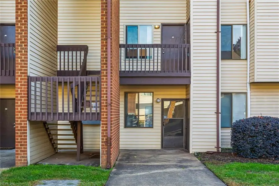 152 Pacific Drive, Hampton, VA 23666 - Image #2