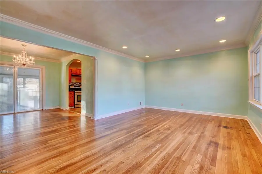 8041 Wedgewood Drive, Norfolk, VA 23518 - Image #2