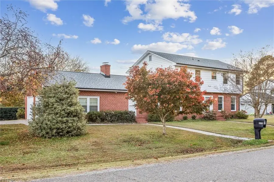 111 Beecham Drive, Yorktown, VA 23692 - Image #3