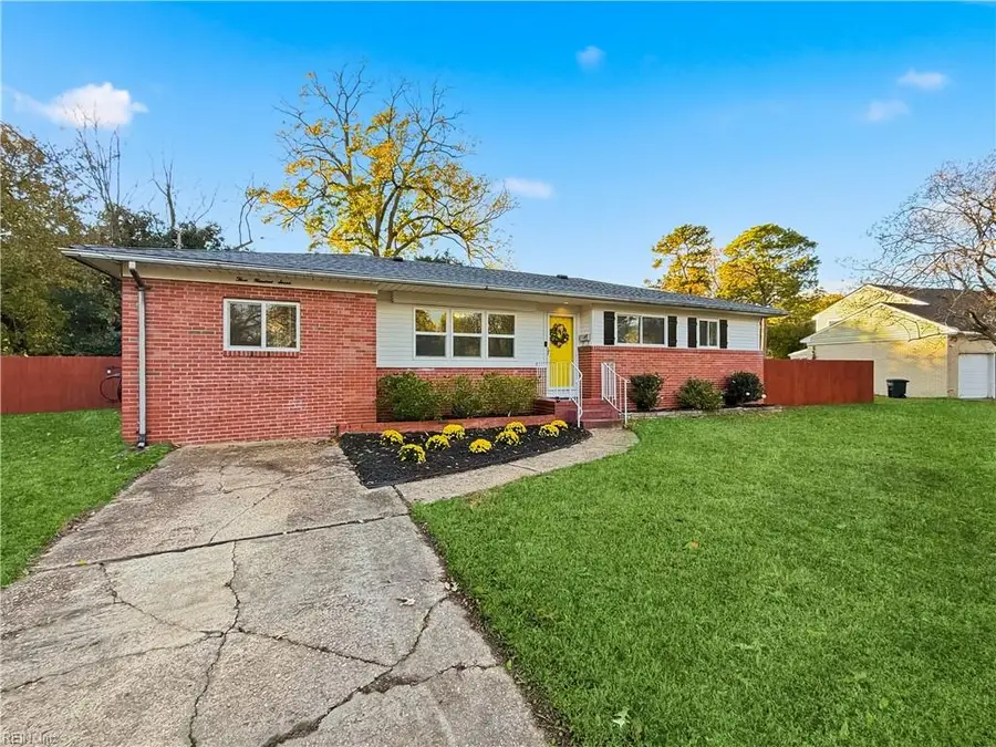 307 Beacon Hill Court, Norfolk, VA 23502 - Image #2