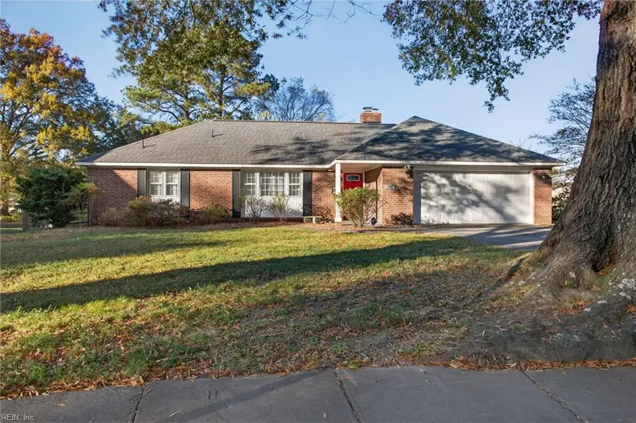 502 Elizabeth Lake Drive, Hampton, VA 23669 - Image #2