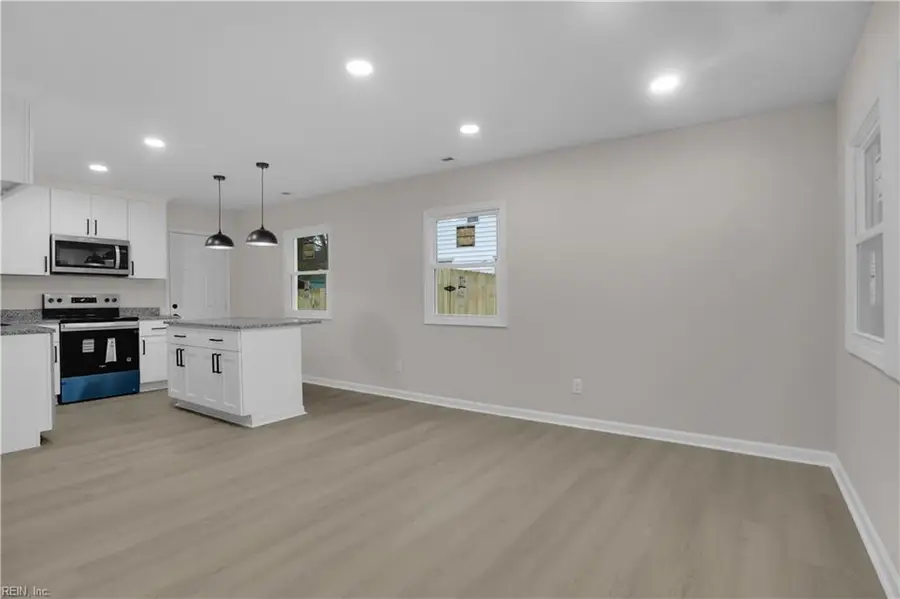 105 Fox Hill Road, Hampton, VA 23669 - Image #3