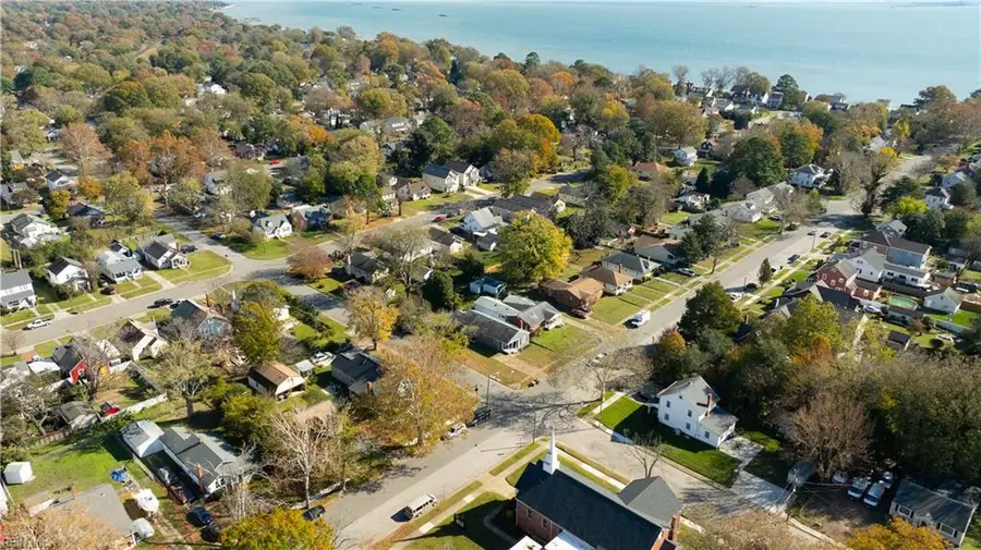 146 Pear Avenue, Hampton, VA 23661 - Image #2