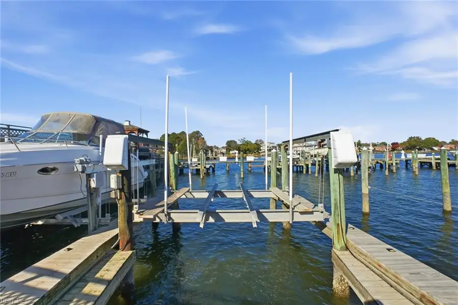 68 Sandie Point Lane, Portsmouth, VA 23701 - Image #2