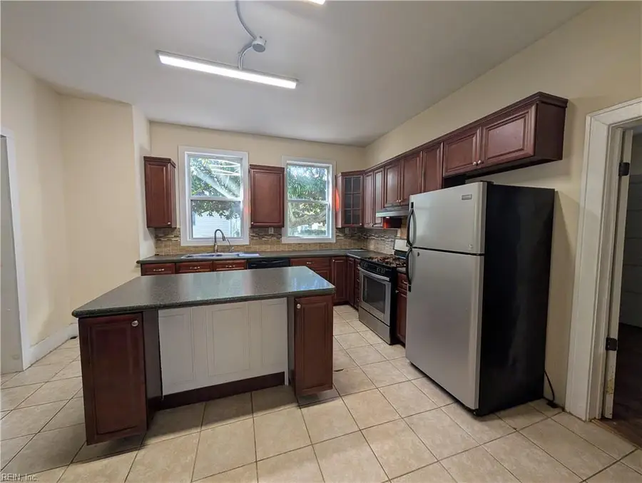 335 54th Street, Newport News, VA 23607 - Image #3