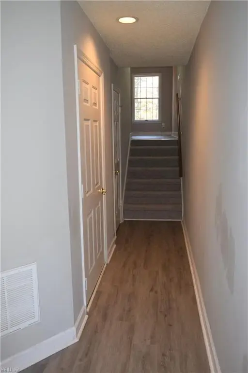 674 Todd Trail, Newport News, VA 23602 - Image #2