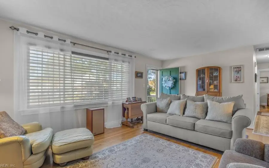 407 Bobby Jones Drive, Portsmouth, VA 23701 - Image #2