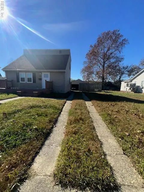 223 Sycamore Avenue, Newport News, VA 23607