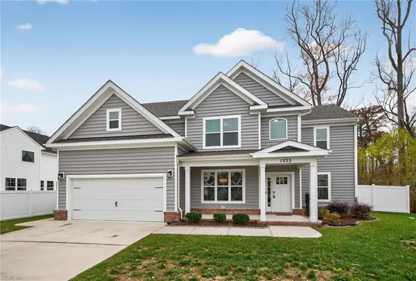 1233 Auburn Hill Drive, Chesapeake, VA 23320