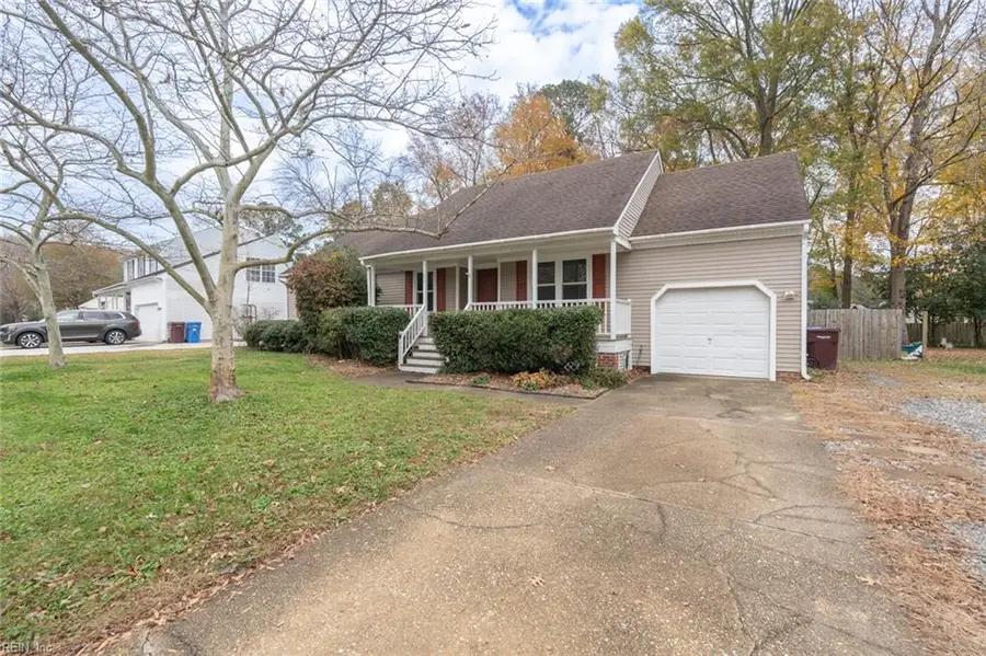329 Driftwood Drive, Chesapeake, VA 23320 - Image #2