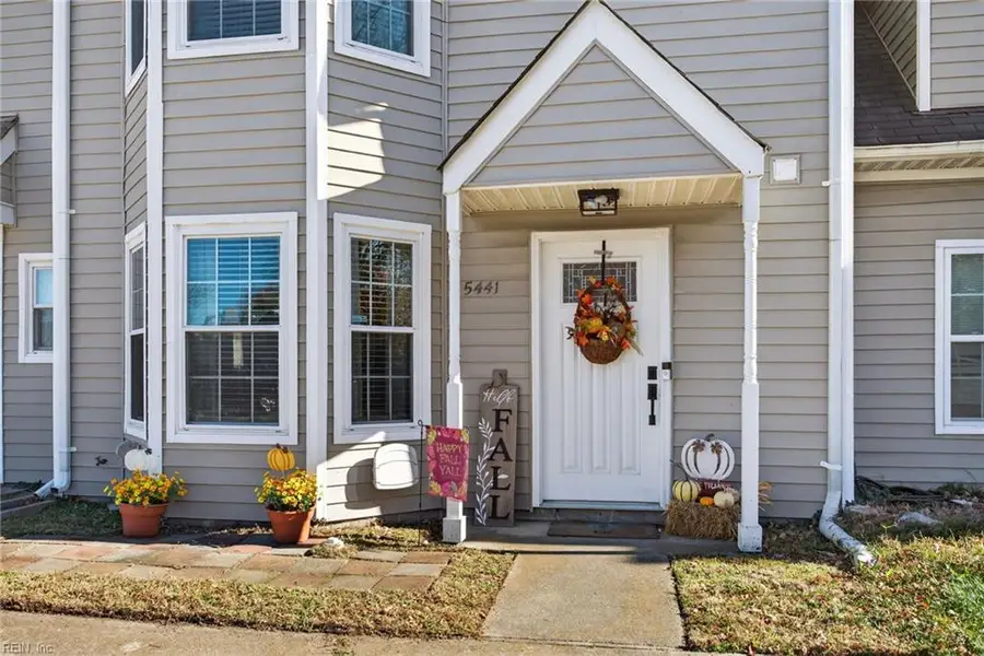 5441 Cleeve Abbey Drive, Virginia Beach, VA 23462 - Image #2