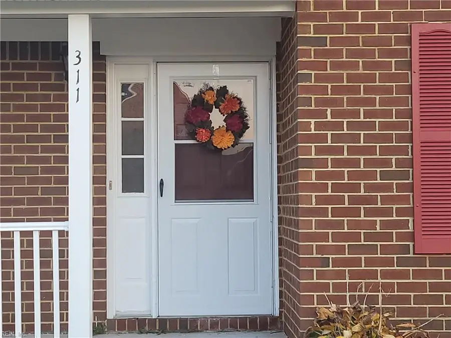311 Amherst Court, Chesapeake, VA 23320 - Image #2