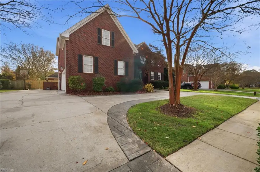 844 Greenfield Lane, Chesapeake, VA 23322 - Image #2
