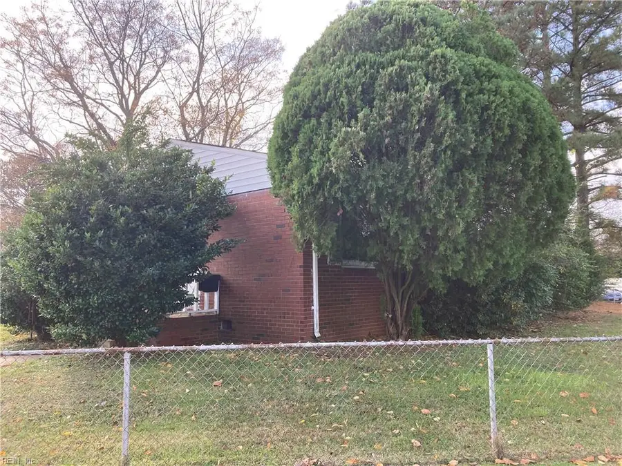 2900 Mayon Drive, Chesapeake, VA 23325 - Image #2