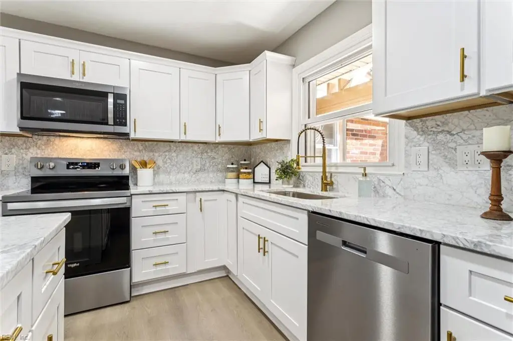 508 E Woodland Drive, Yorktown, VA 23692 - Image #1