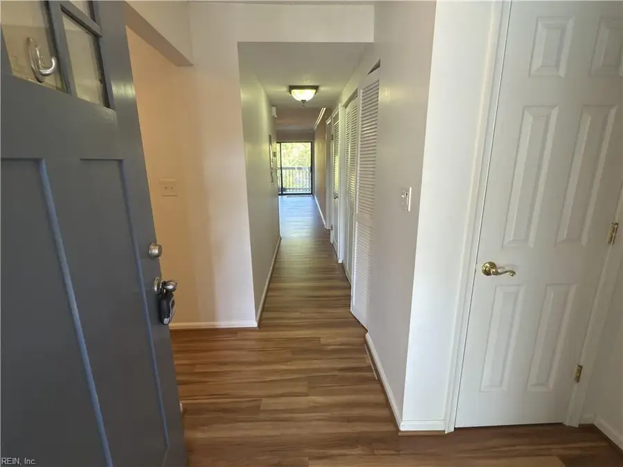 2325 Sea Shell Road #304, Virginia Beach, VA 23451 - Image #2