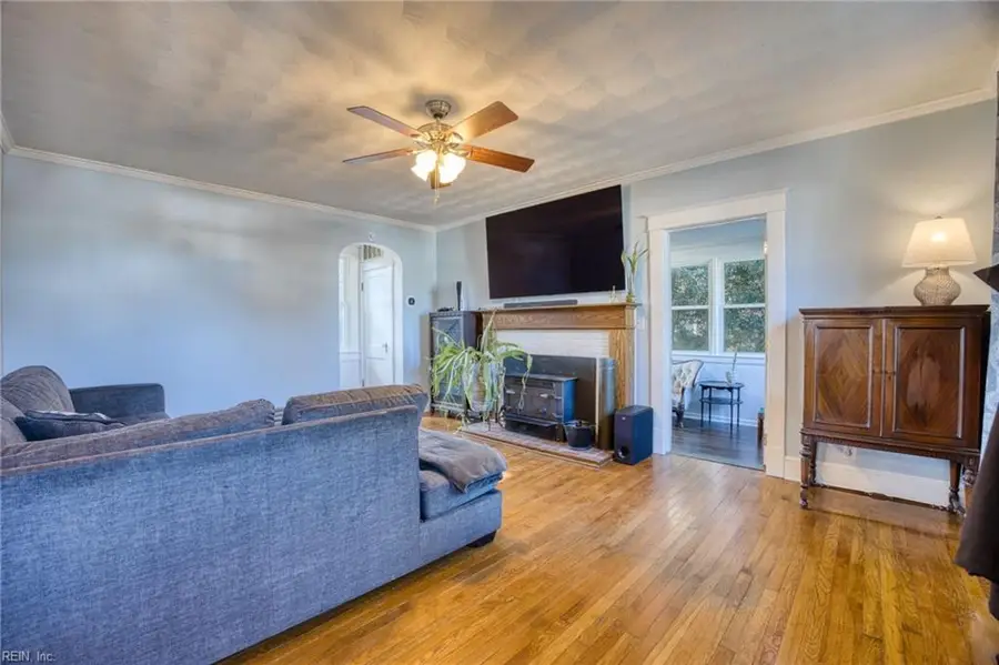 177 W Bay Avenue, Norfolk, VA 23503 - Image #2