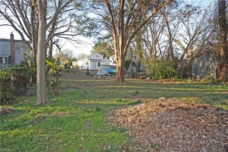 26 Woodland Road, Hampton, VA 23663 - Image #3