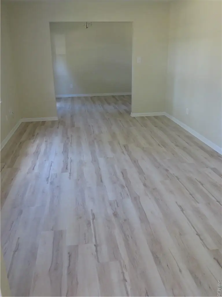 5667 Chestnut Court, Virginia Beach, VA 23464 - Image #3