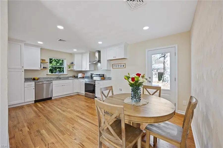 1212 Oak Park Avenue, Norfolk, VA 23503 - Image #3