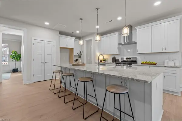 1920 Lancing Crest Lane, Chesapeake, VA 23323