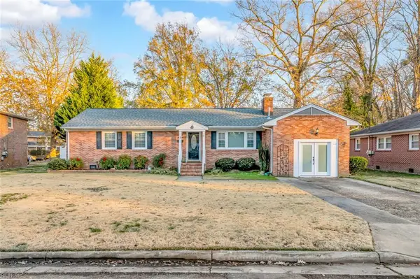 7 Green Court, Newport News, VA 23601