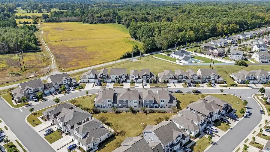 417 Heartfield Drive, Chesapeake, VA 23322 - Image #2