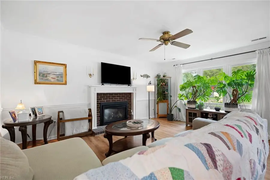 210 Azalea Drive, Smithfield, VA 23430 - Image #3