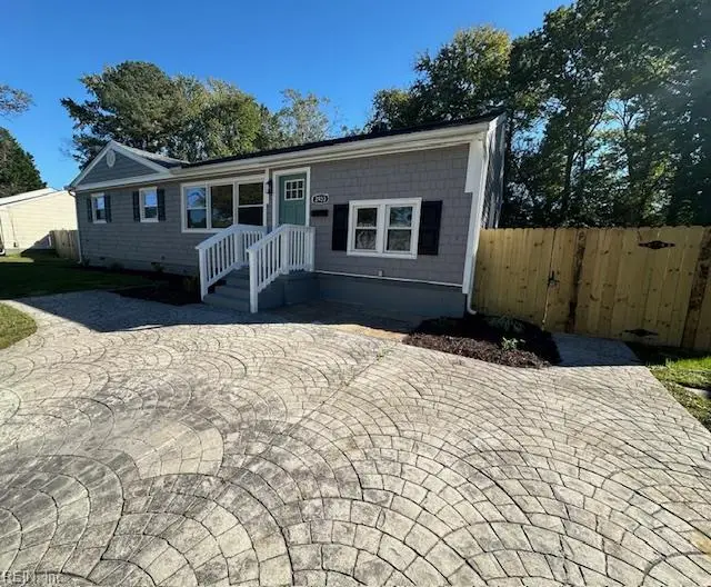 2933 Pinewood Drive, Virginia Beach, VA 23452 - Image #2