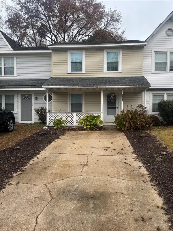 1940 Woodgate Arch, Chesapeake, VA 23320