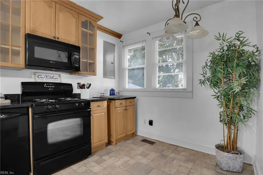 1614 Richmond Avenue, Portsmouth, VA 23704 - Image #3