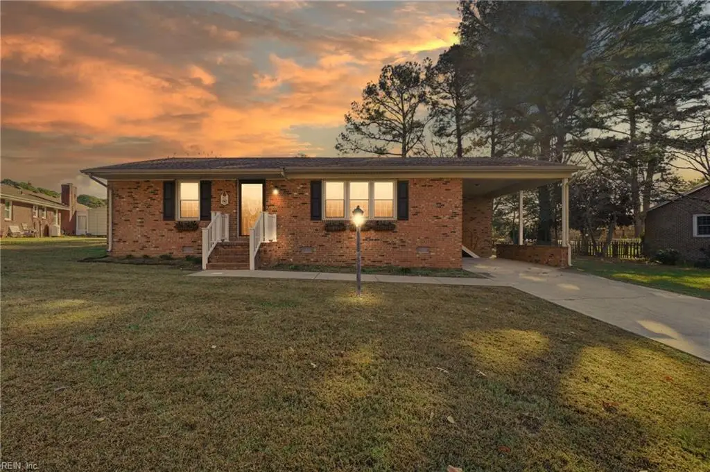 318 Shore Drive, Suffolk, VA 23434 - Image #1