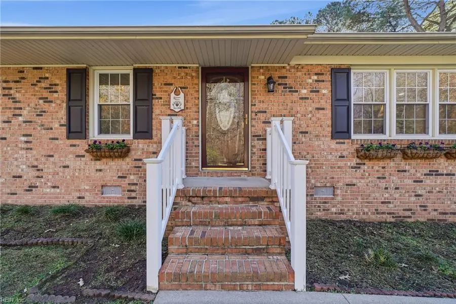 318 Shore Drive, Suffolk, VA 23434 - Image #2