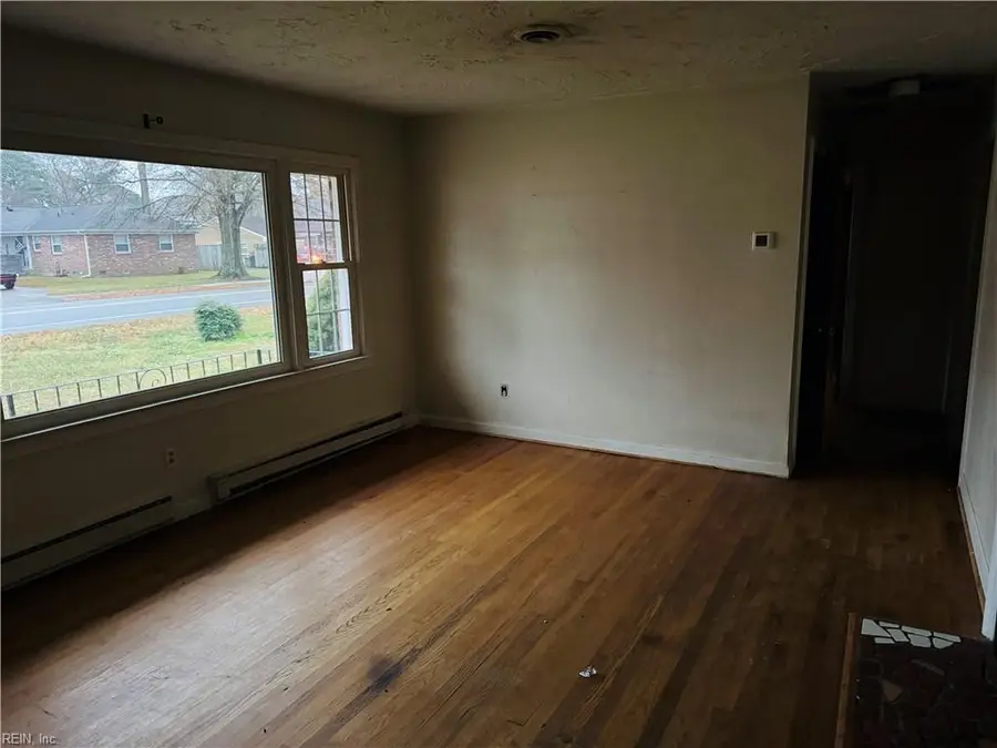 377 Whealton Rd Road, Hampton, VA 23666 - Image #3