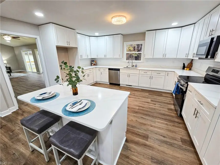 47 Santa Barbara Drive, Hampton, VA 23666 - Image #3