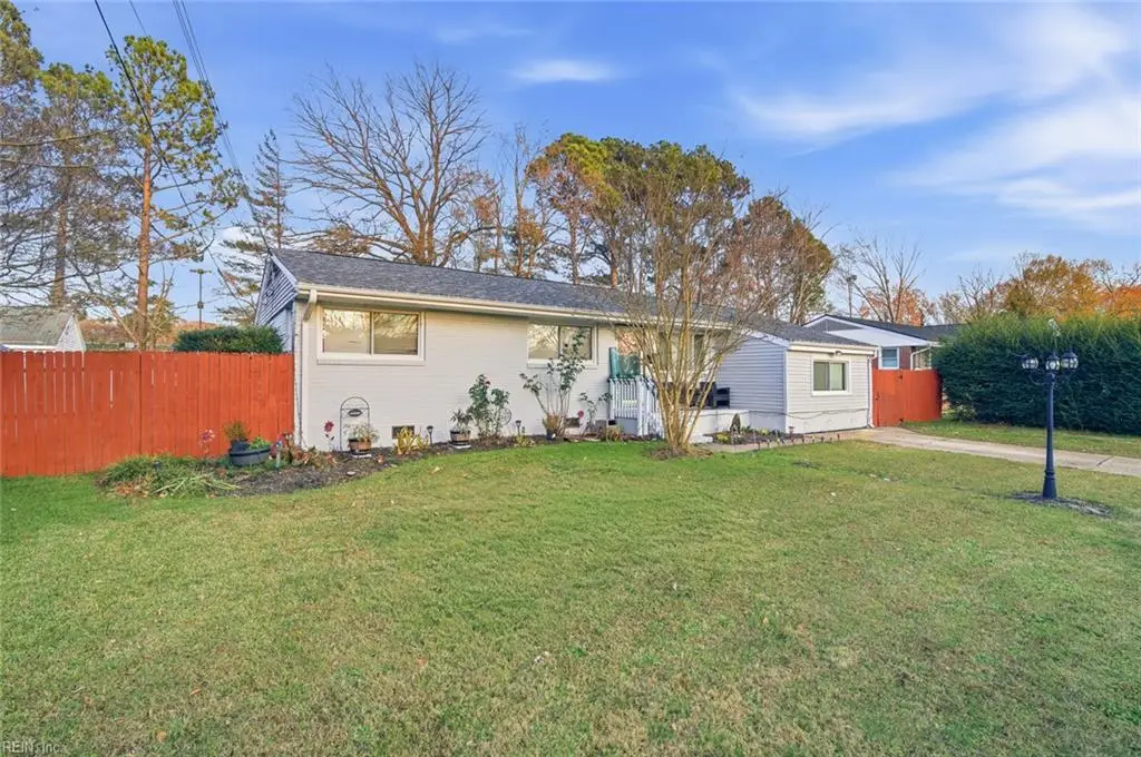 16 Rexford Drive, Newport News, VA 23608 - Image #1