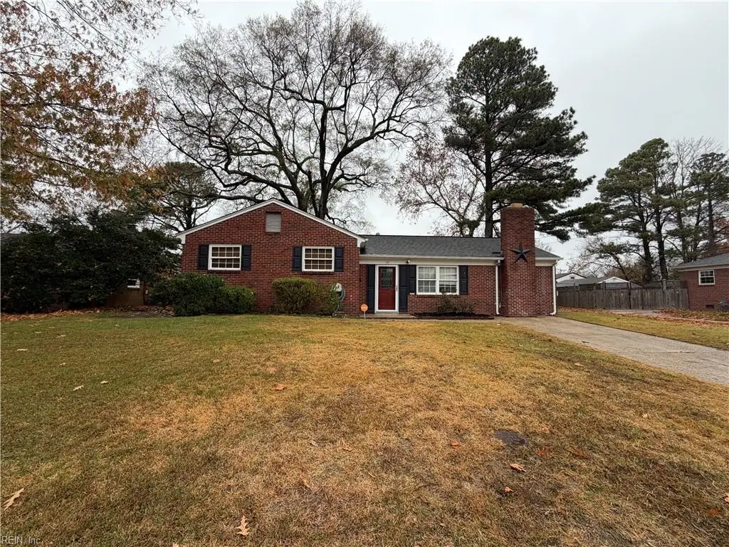 39 Longwood Drive, Hampton, VA 23669 - Image #1