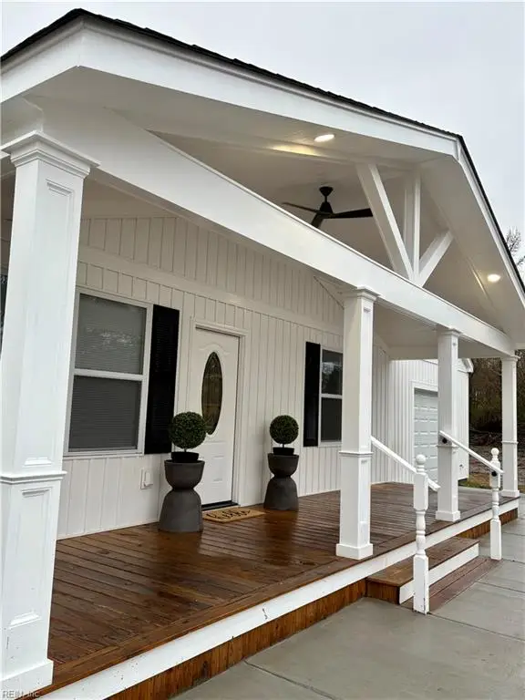 509 Head Of River Road, Chesapeake, VA 23322