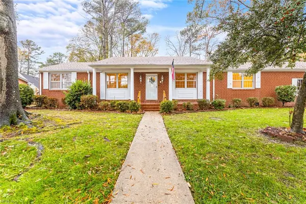 276 Bridgeview Circle, Chesapeake, VA 23322