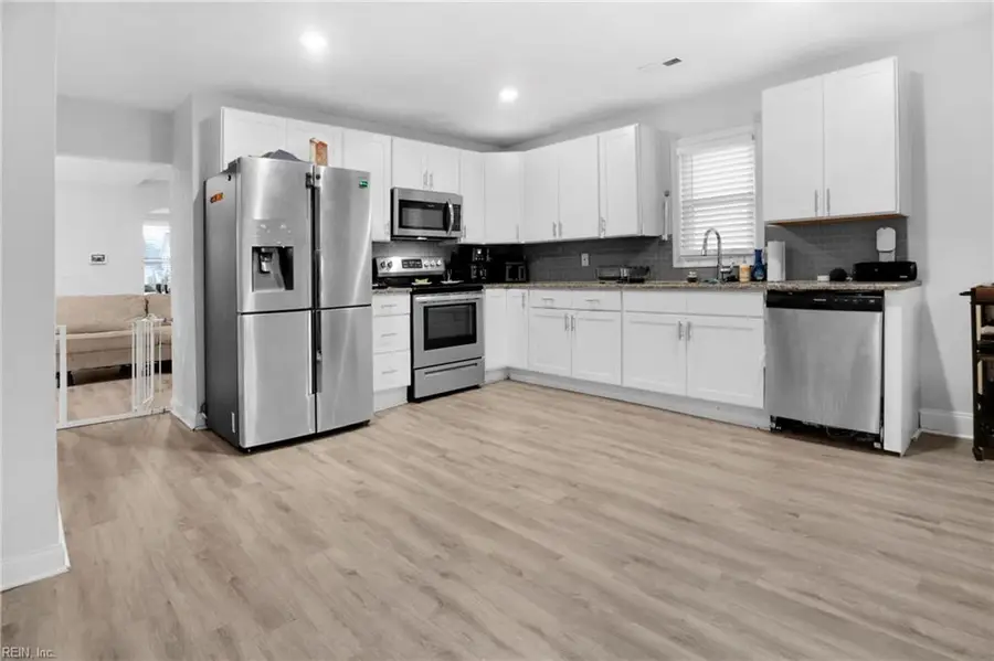 1804 Richmond Avenue, Portsmouth, VA 23704 - Image #3